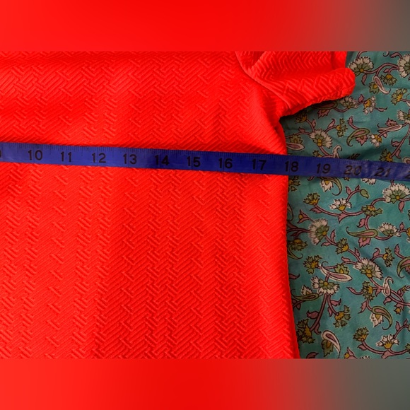 Old Navy Blouse. - Picture 9 of 14